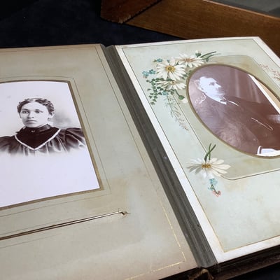 Antique Photos / Portraits - Image 10 of 14