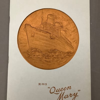 RMS Queen Mary Original Mounted Ship’s Clock and Brochures  - Image 6 of 11