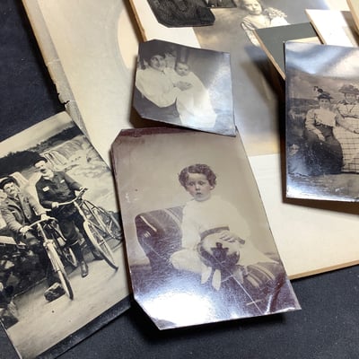 Antique Photos / Portraits - Image 3 of 14