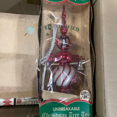 Vintage Christmas Ornaments - Image 4 of 12