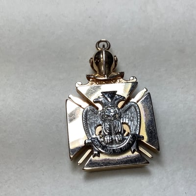 Gold & Onyx Knights Templar Pendant - Image 4 of 10