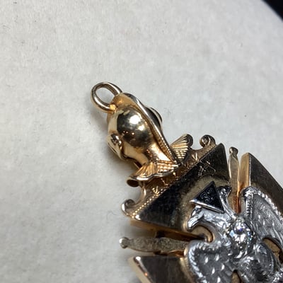 Gold & Onyx Knights Templar Pendant - Image 5 of 10