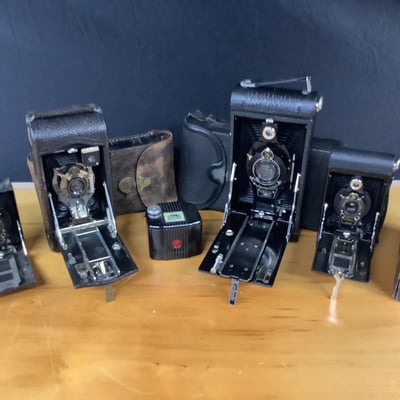 Kodak Pocket Cameras & Brownie - Image 1 of 4