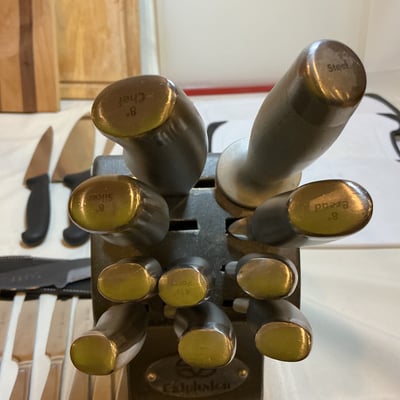 Cutlery with cutting boards and accessories, Calphalon, Victorinox  - Image 11 of 12