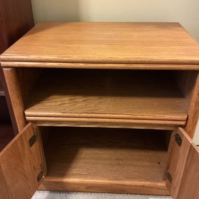Wooden bookshelf and cabinet - Image 3 of 5