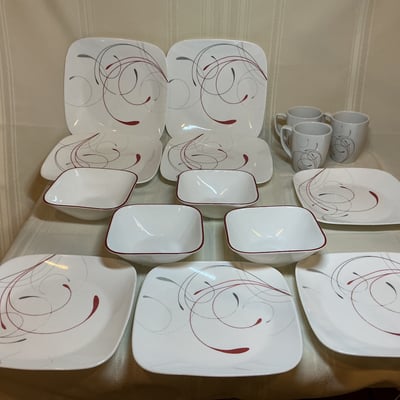 Corelle Square Splendor dinnerware set with swirl pattern - Image 1 of 5