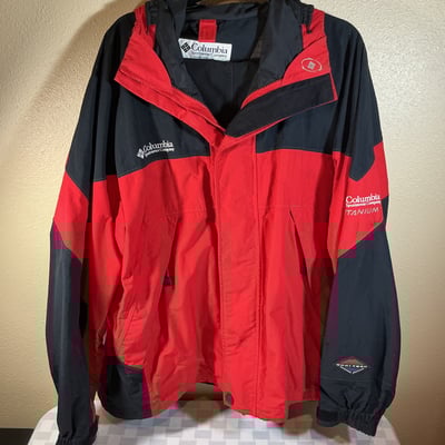 Men's Sturdy Outerwear and Hard Hat - Image 4 of 9