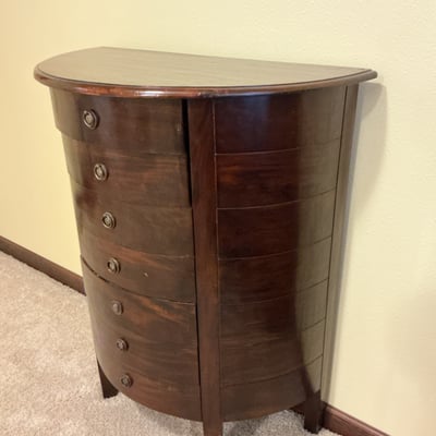 Bow-front Chest of Drawers - Image 2 of 7