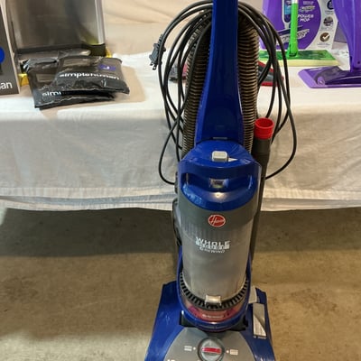 Cleaning equipment and supplies - Image 4 of 5