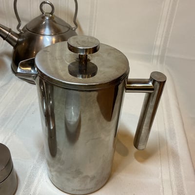 Mueller electric kettle and mixed teaware collection - Image 7 of 8