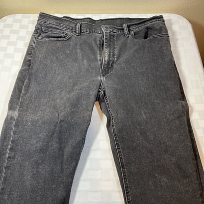 Assorted Levi's Jeans in Blue and Black Denim - Image 2 of 9