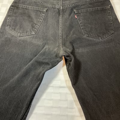 Assorted Levi's Jeans in Blue and Black Denim - Image 9 of 9