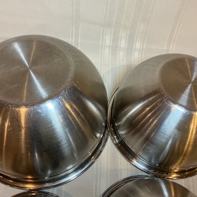 Stainless steel mixing bowls, baking  - Image 4 of 4