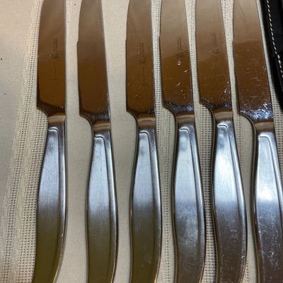 Cutlery with cutting boards and accessories, Calphalon, Victorinox  - Image 3 of 12