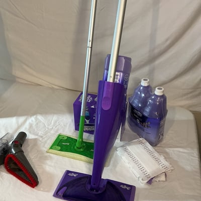 Cleaning equipment and supplies - Image 5 of 5