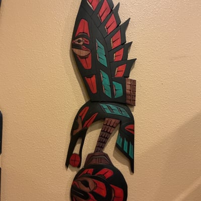 Northwest Indigenous Coast raven motif wooden wall sculpture - Image 1 of 5