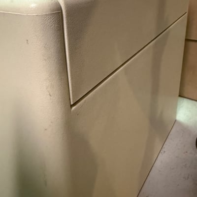 Pfaff sewing machine with accessories and manuals - Image 4 of 9