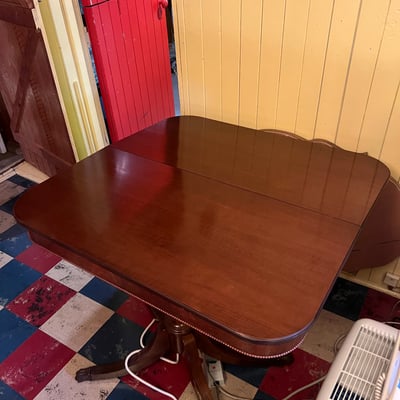 Antique four-legged Pedestal Duncan Phyfe-style Dining Table - Image 2 of 10