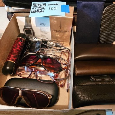 Assorted sunglasses and eyeglasses with cases - Image 6 of 7