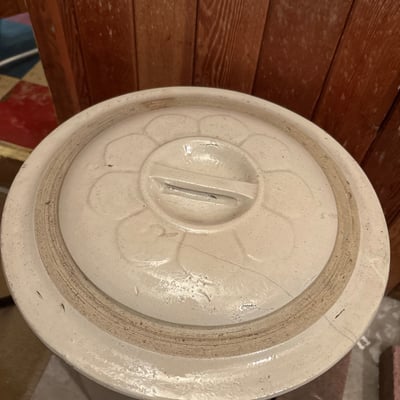 Medalta 8 Medicine Hat Alberta stoneware crock with lid - Image 4 of 6