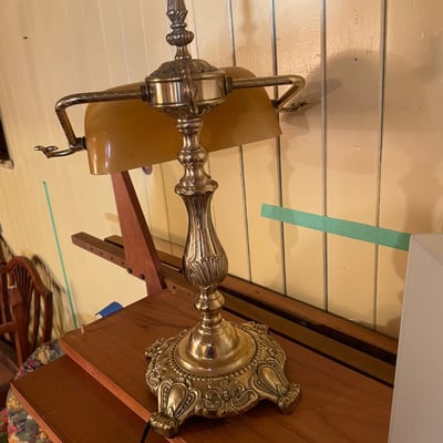 Vintage bankers table lamp with amber shade and frosted shade lamp - Image 7 of 11