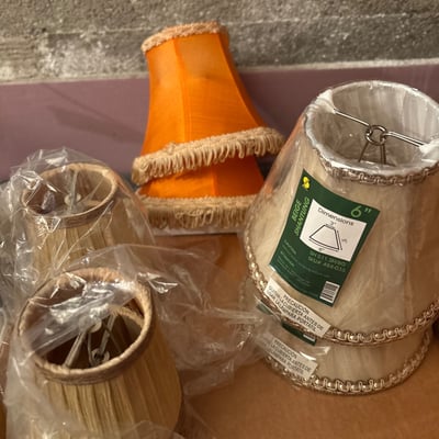 Mid-Century Louis XV Rocaille Style gilt bronze sconces, plus fabric lampshades, bulbs, and accessories  - Image 7 of 9