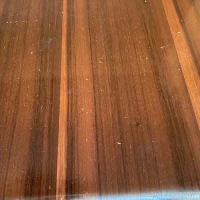 Four-drawer walnut dresser with chevron veneer - Image 5 of 13