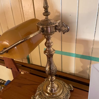 Vintage bankers table lamp with amber shade and frosted shade lamp - Image 6 of 11