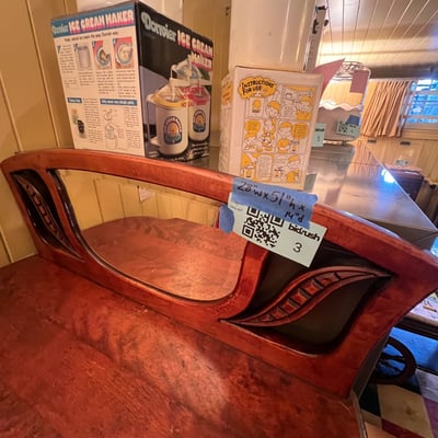 Antique Victorian mahogany etagere 3-tier shelf with beveled mirror and curved legs - Image 2 of 12