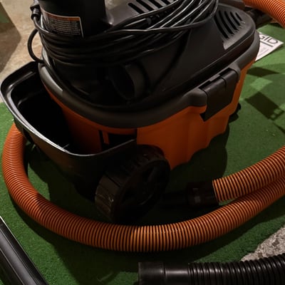RIDGID 4-Gallon Wet/Dry Vacuum with Accessories and Manual - Image 2 of 6