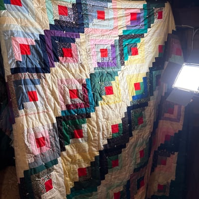 Patchwork quilts and decorative cushions - Image 5 of 9