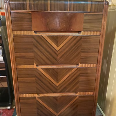 Four-drawer walnut dresser with chevron veneer - Image 1 of 13