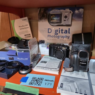 Canon PowerShot S95 digital camera and Canon ZR950 MiniDV camcorder - Image 2 of 4