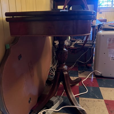 Antique four-legged Pedestal Duncan Phyfe-style Dining Table - Image 9 of 10