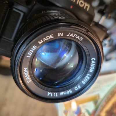 Canon film cameras with multiple lenses (FD mount) - Image 5 of 8