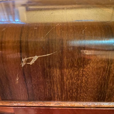 Four-drawer walnut dresser with chevron veneer - Image 10 of 13