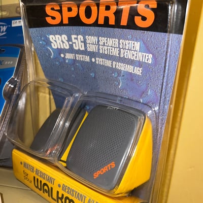 Assorted electronics and audio accessories - Image 12 of 12