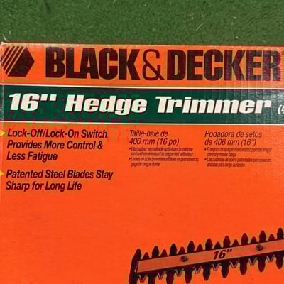 Black & Decker 16-inch Electric Hedge Trimmer - Image 7 of 7