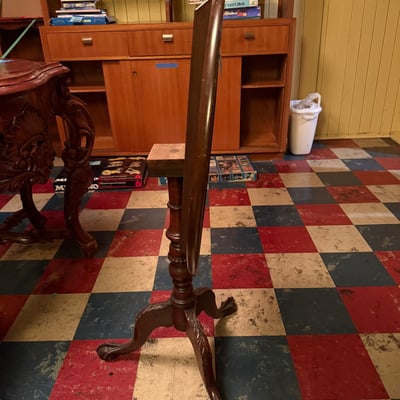 Round Mahogany Tilt-Top pedestal table with carved tripod legs - Image 11 of 11