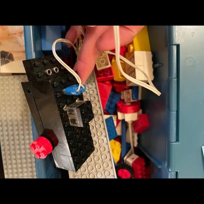 Assorted Vintage 1974 LEGO bricks and accessories in blue storage tub - Image 6 of 8