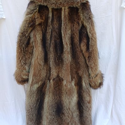 Men’s Vintage  Full Length Raccoon Coat  - Image 4 of 8
