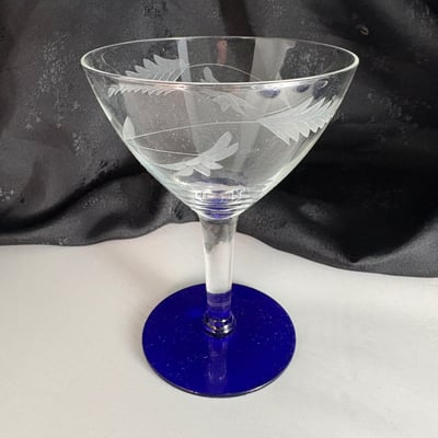 1930s Vintage Louie 19 Weston Etched Glass Cobalt Blue Base Glasses - Image 2 of 4