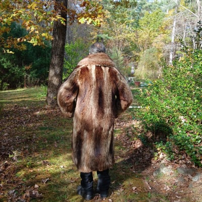 Men’s Vintage  Full Length Raccoon Coat  - Image 3 of 8