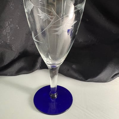 1930s Vintage Louie 19 Weston Etched Glass Cobalt Blue Base Glasses - Image 3 of 4