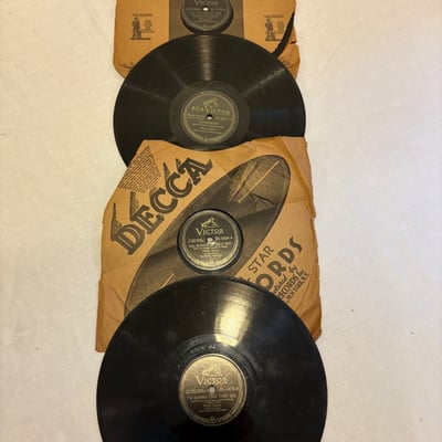 78 rpms! Classic Artists and Songs  - Image 4 of 5