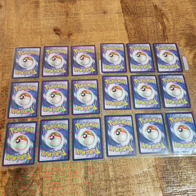 18 Pokemon Foil Cards - Image 2 of 2
