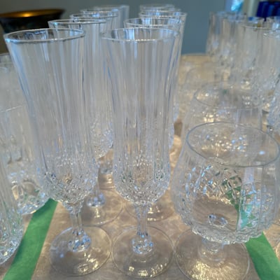 Crystal stemware  - Image 1 of 7