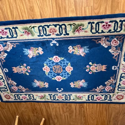 Blue floral rug with fringe and central motif - Image 1 of 5