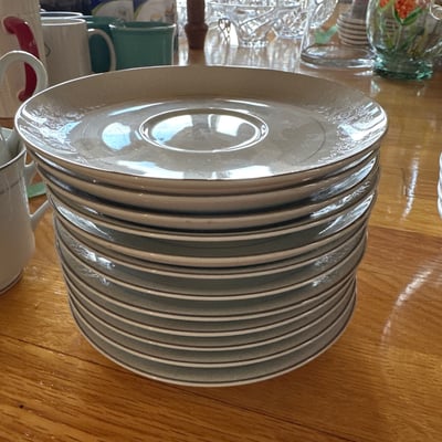 Fitz and Floyd Lovelace China Dinnerware Set - Image 14 of 16