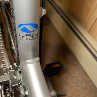 Trek 7000 Aluminum Hybrid Bicycle with Water Bottle and Portable Bike Trainer - Image 6 of 7